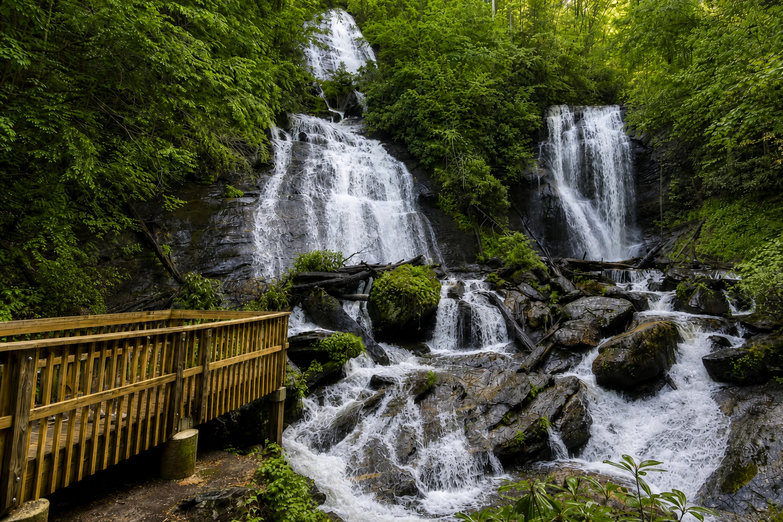 Anna Ruby Falls near Helen, Georgia